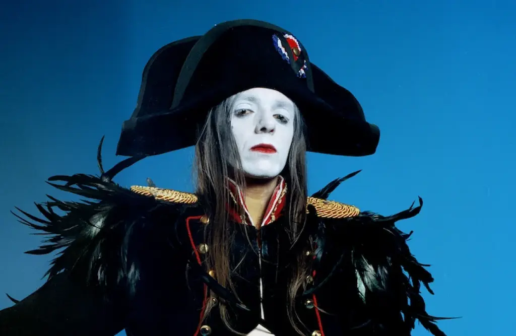 Lucio Corsi Rilis Singel Napoleon Buonanotte, Siap Tur Arena