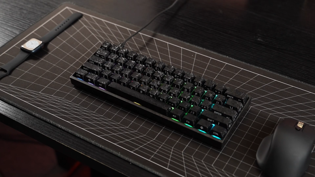 Keychron Carbon 60 HE 8K, Keyboard Serat Karbon Berbobot 740 Gram