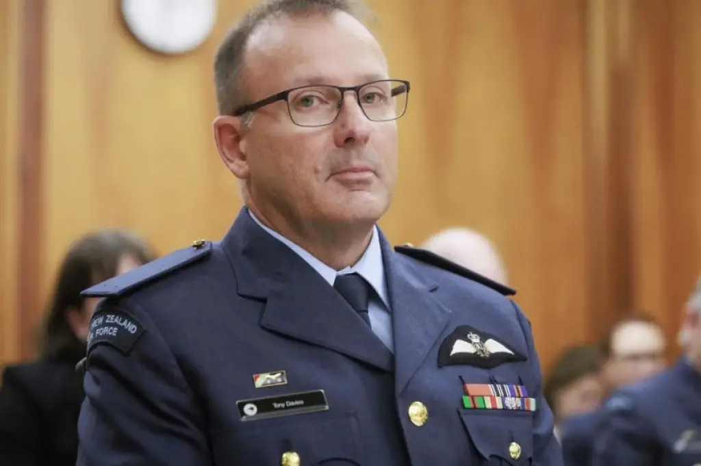 Panglima Militer Selandia Baru Tony Davies Mundur usai Akui Hubungan Tidak Pantas