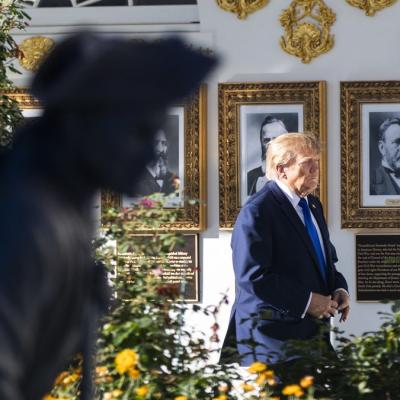 Obama Sindir Dekorasi Emas Gedung Putih di Kampanye Ohio