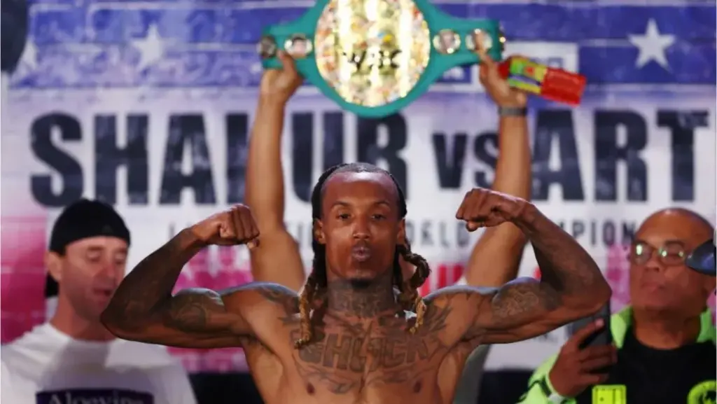 Navarrete vs Foster: Tiga Sabuk Juara Kelas Ringan Junior Dipertaruhkan