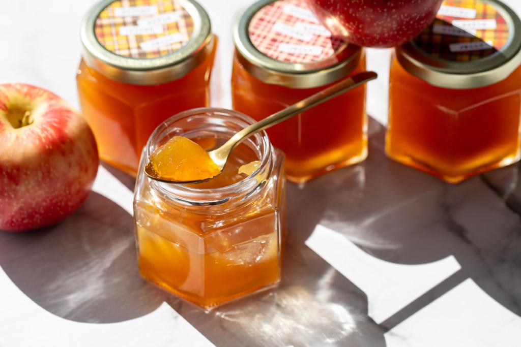 Resep Spiced Apple Cider Jelly, Selai Apel Rendah Gula untuk Stok Musim Gugur