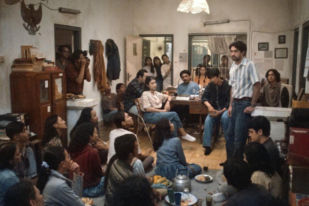 Sinopsis dan Jadwal Tayang Film Laut Bercerita, Mulai 29 Oktober 2026