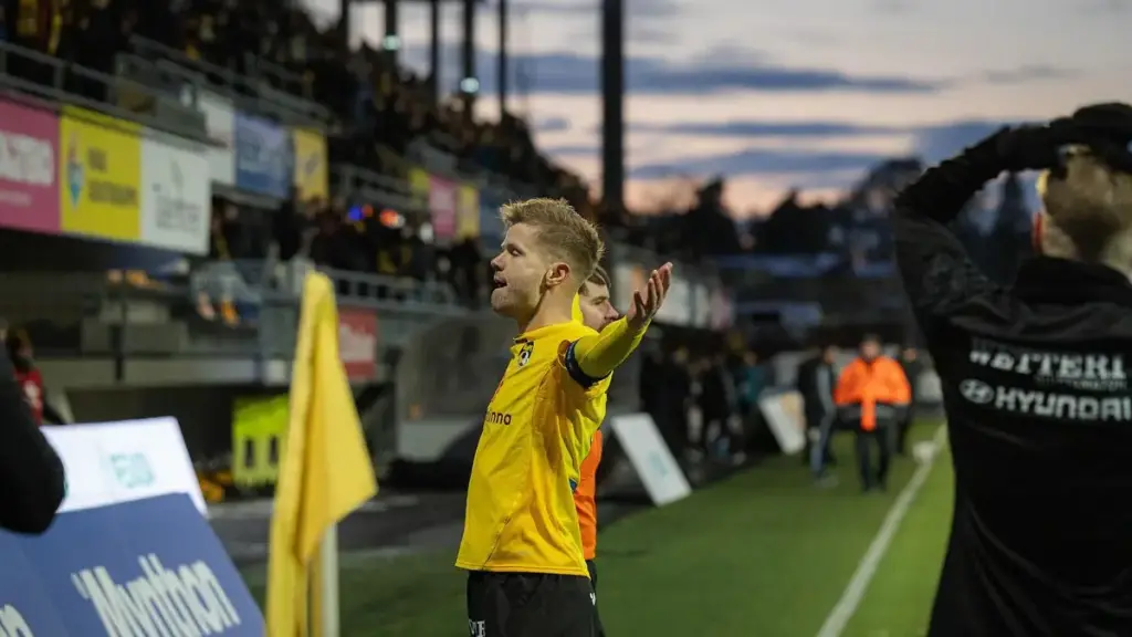 Gol Olimpico Petteri Pennanen saat KuPS Menghadapi Trabzonspor di Conference League