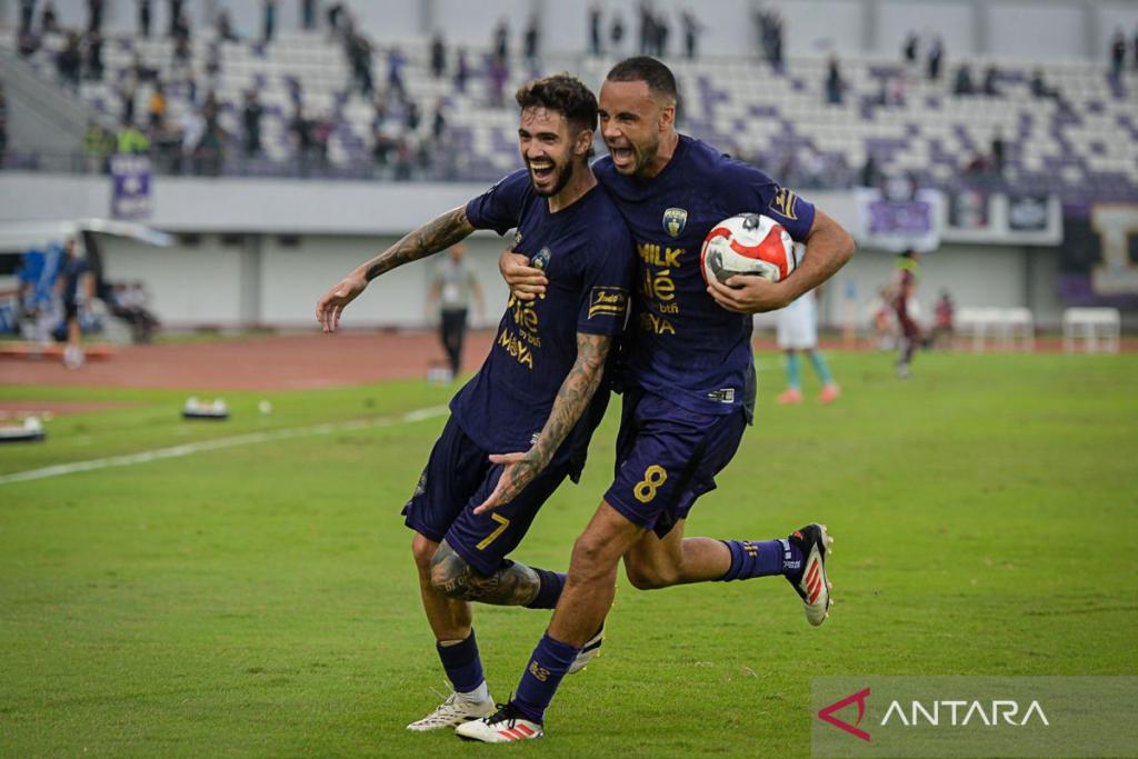 Gol Pablo Comitre di Menit 90+6 Gagalkan Kemenangan Bali United di Markas Persita
