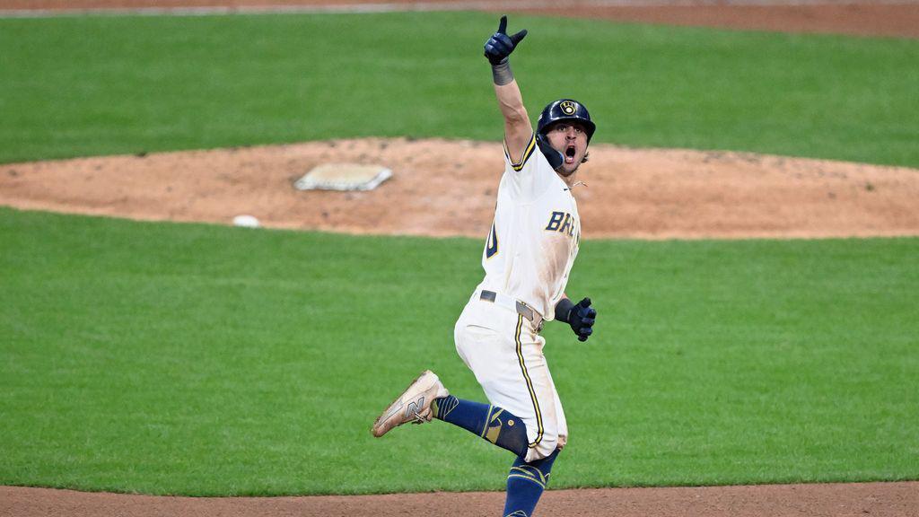 Brewers comeback atas Rays di Game 2, unggul 2-0 di World Series