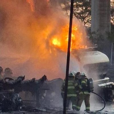 Truk Terbakar Saat Pekerja Isi Solar Sendiri di India, 5 Orang Tewas