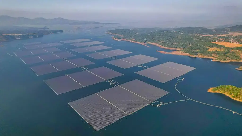 PLTS Terapung Cirata, Pembangkit Surya Apung Terbesar di Asia Tenggara