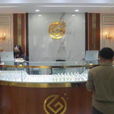 Harga Emas Galeri 24, UBS, dan Antam Retro Turun, Antam Stagnan