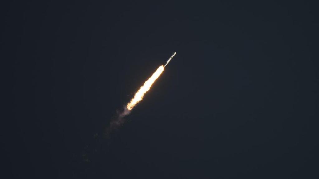 Kemenhan Ukraina Sebut Koneksi Satelit SpaceX Stabil di Kecepatan 400 Km/Jam