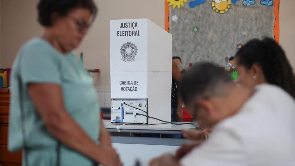 Pemilu Brasil: 158 Juta Pemilih Memilih antara Lula dan Flavio Bolsonaro